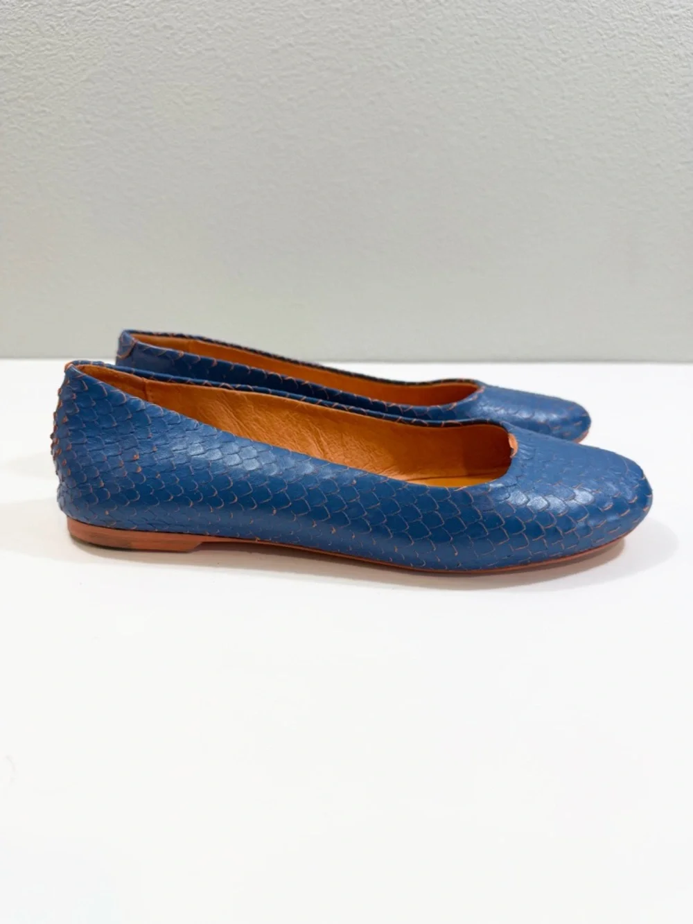 John Fluevog Blue Ballet Flats 6.5 Travel Vogs Embossed Croc Reptile Leather